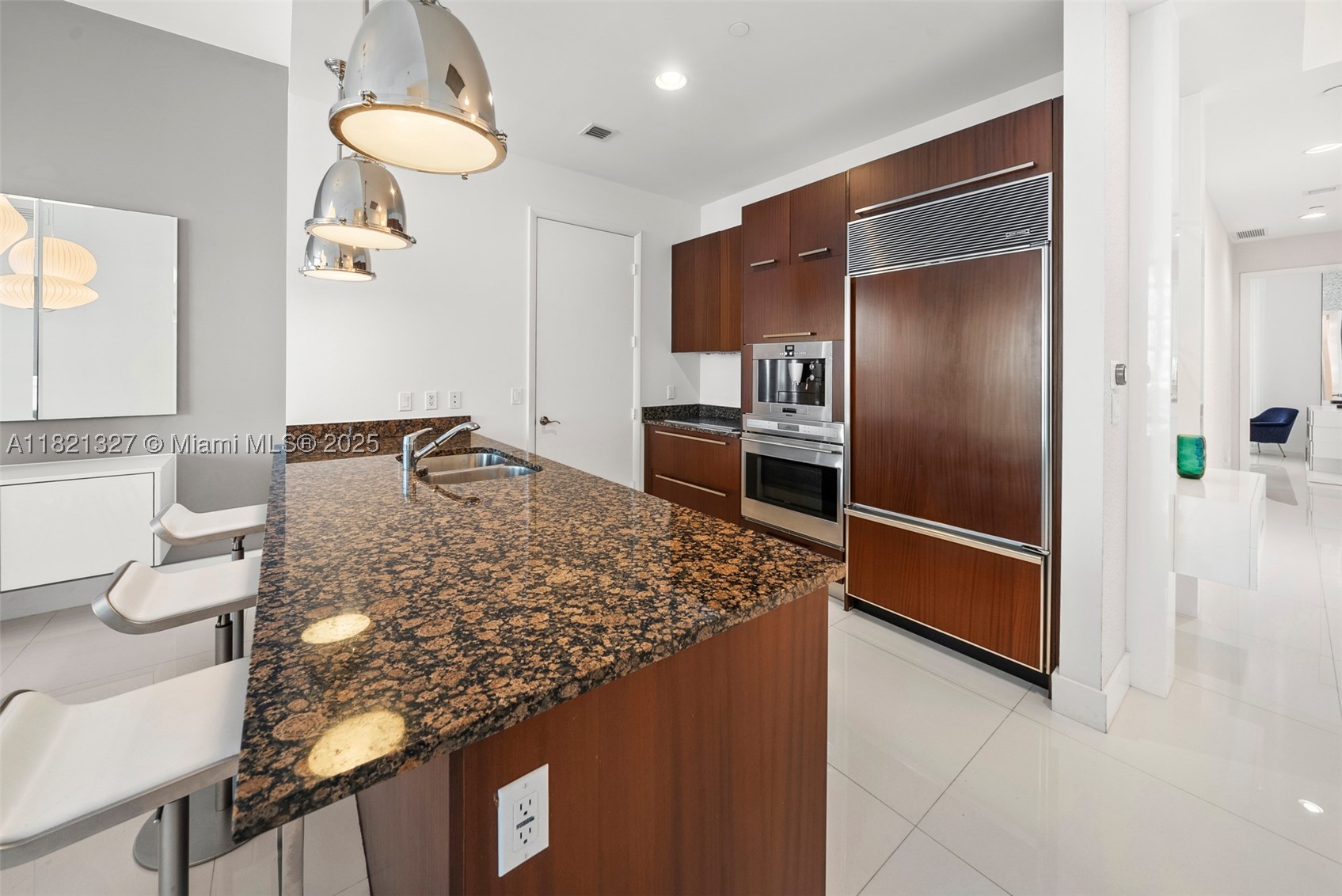 15901 Collins Ave 3302 Property Photo 14