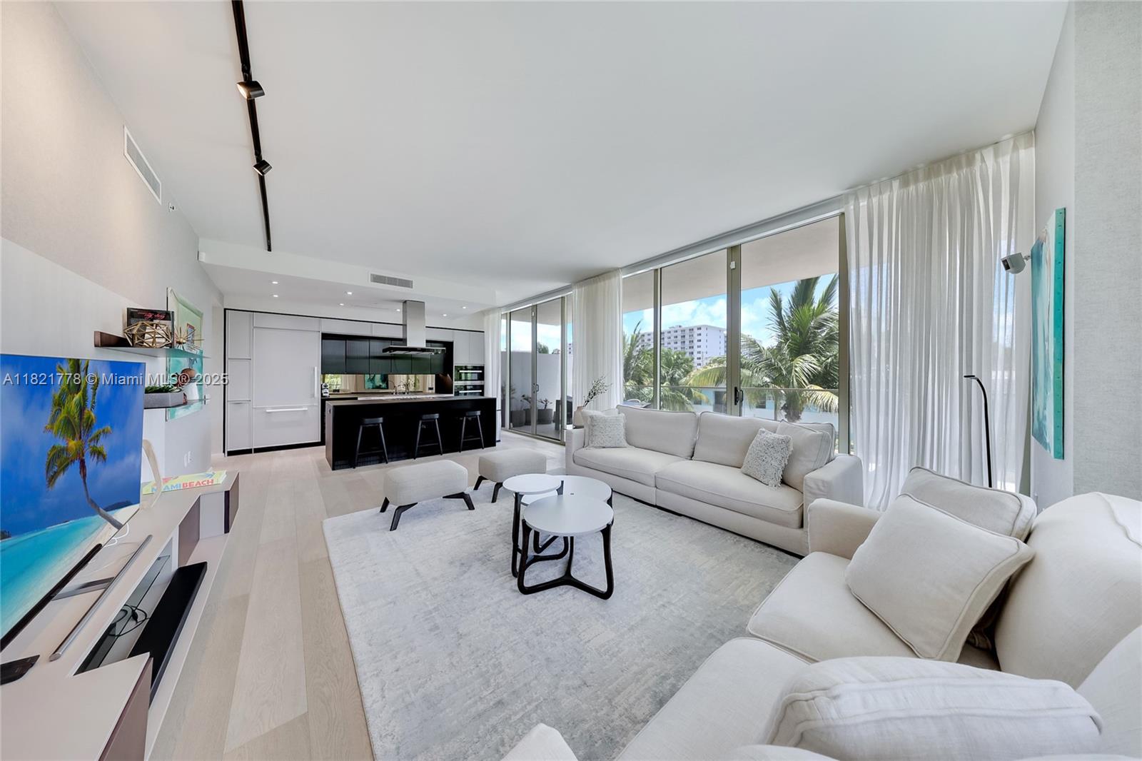 300 Collins Ave 3D