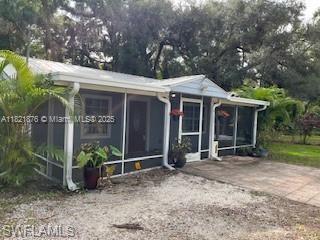 A11821876 Property Photo 2