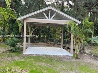 A11821876 Property Photo 6