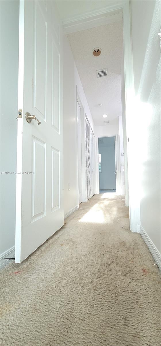 975 Ne 42nd Pl Property Photo 15