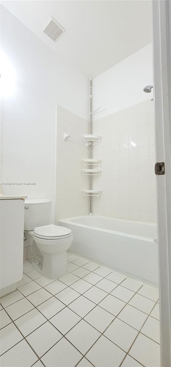 975 Ne 42nd Pl Property Photo 24