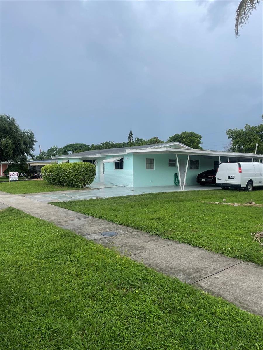 1841 Sw 42nd Ter Property Photo 1