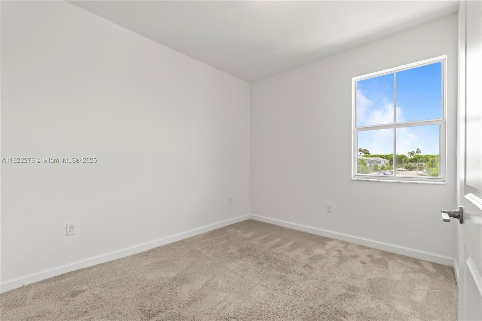 2668 Se 19th St Property Photo 14