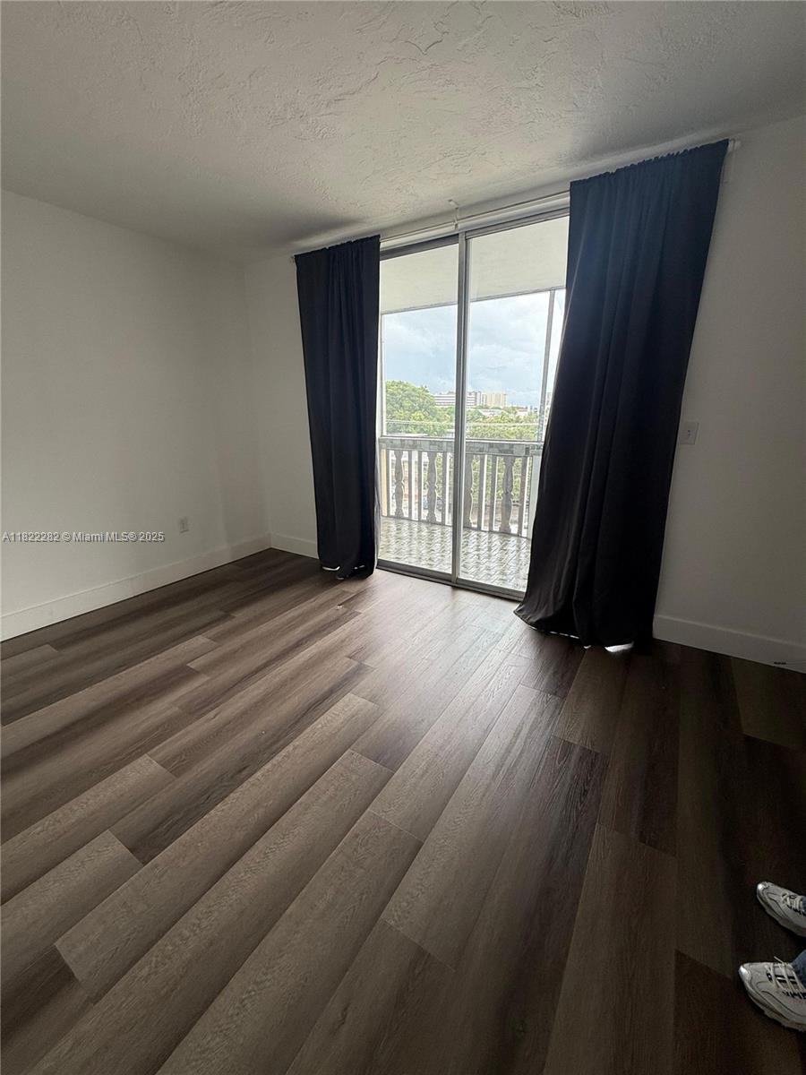 1475 NE 125th Ter 511B Property Photo 1