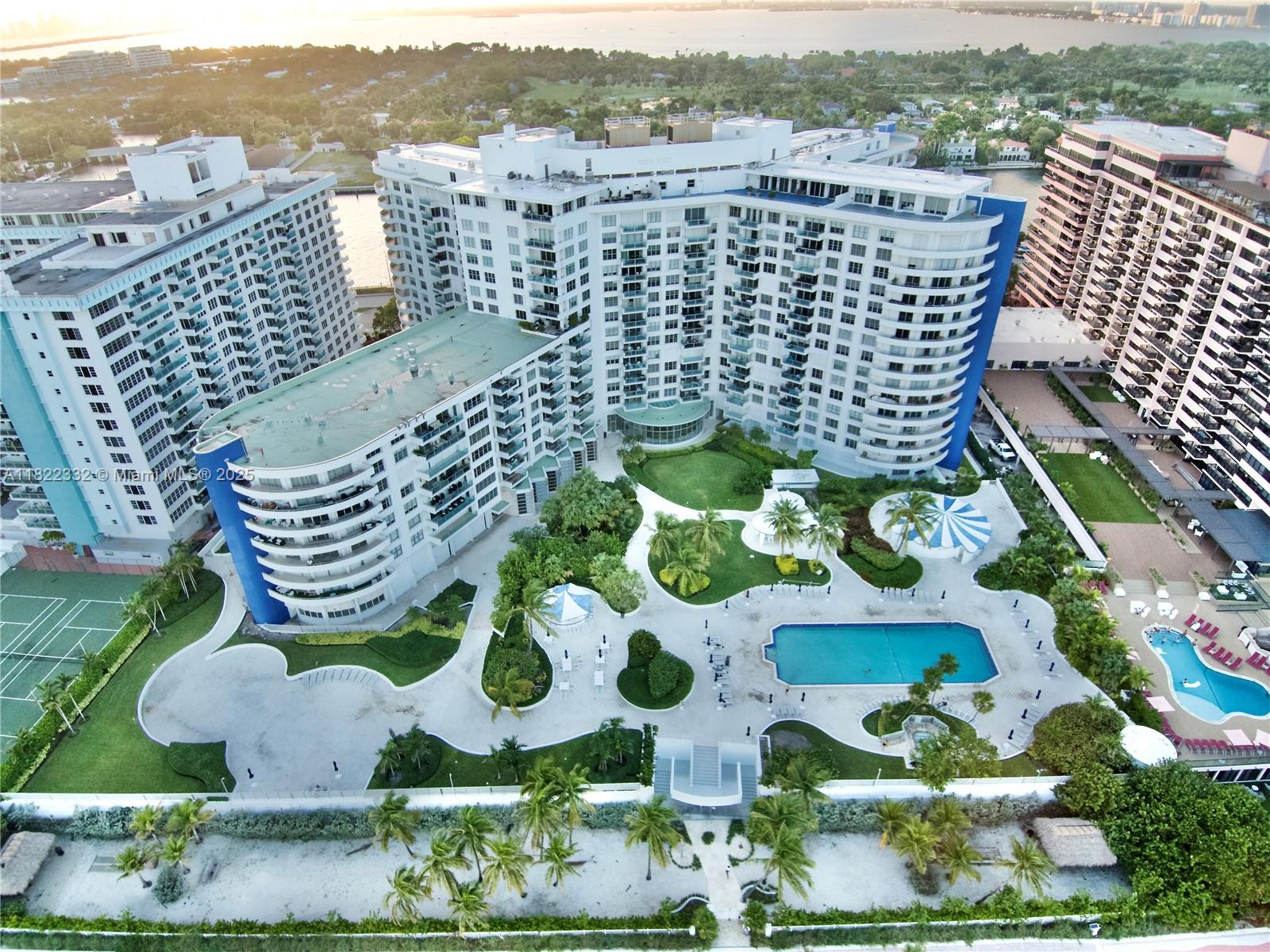 5151 Collins Ave 428 Property Photo 1