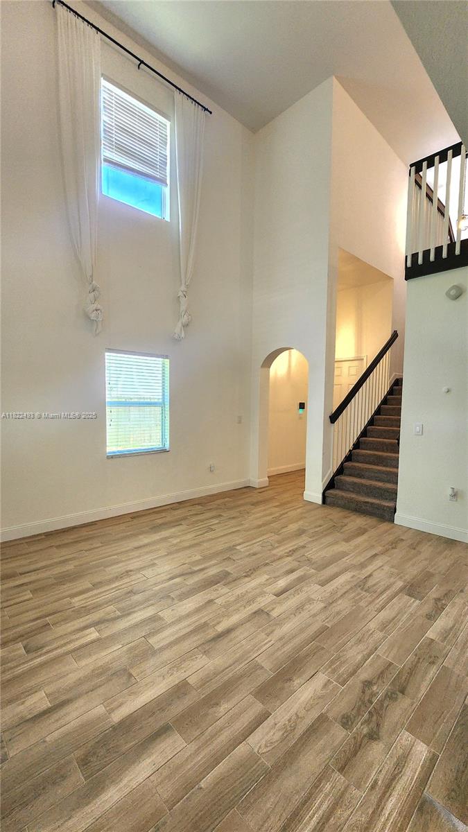 343 Ne 36th Terrace Property Photo 5