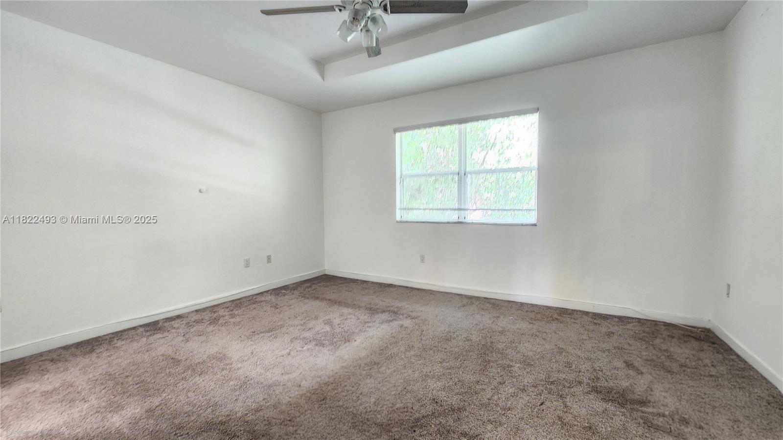 343 Ne 36th Terrace Property Photo 11