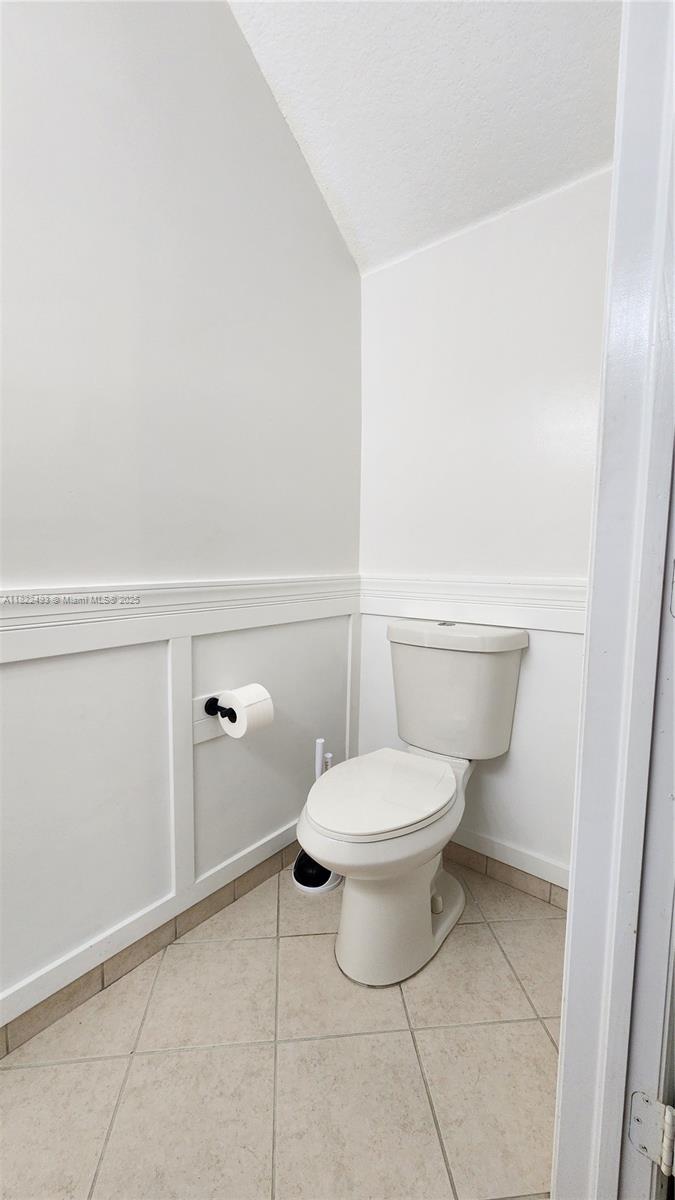 343 Ne 36th Terrace Property Photo 32
