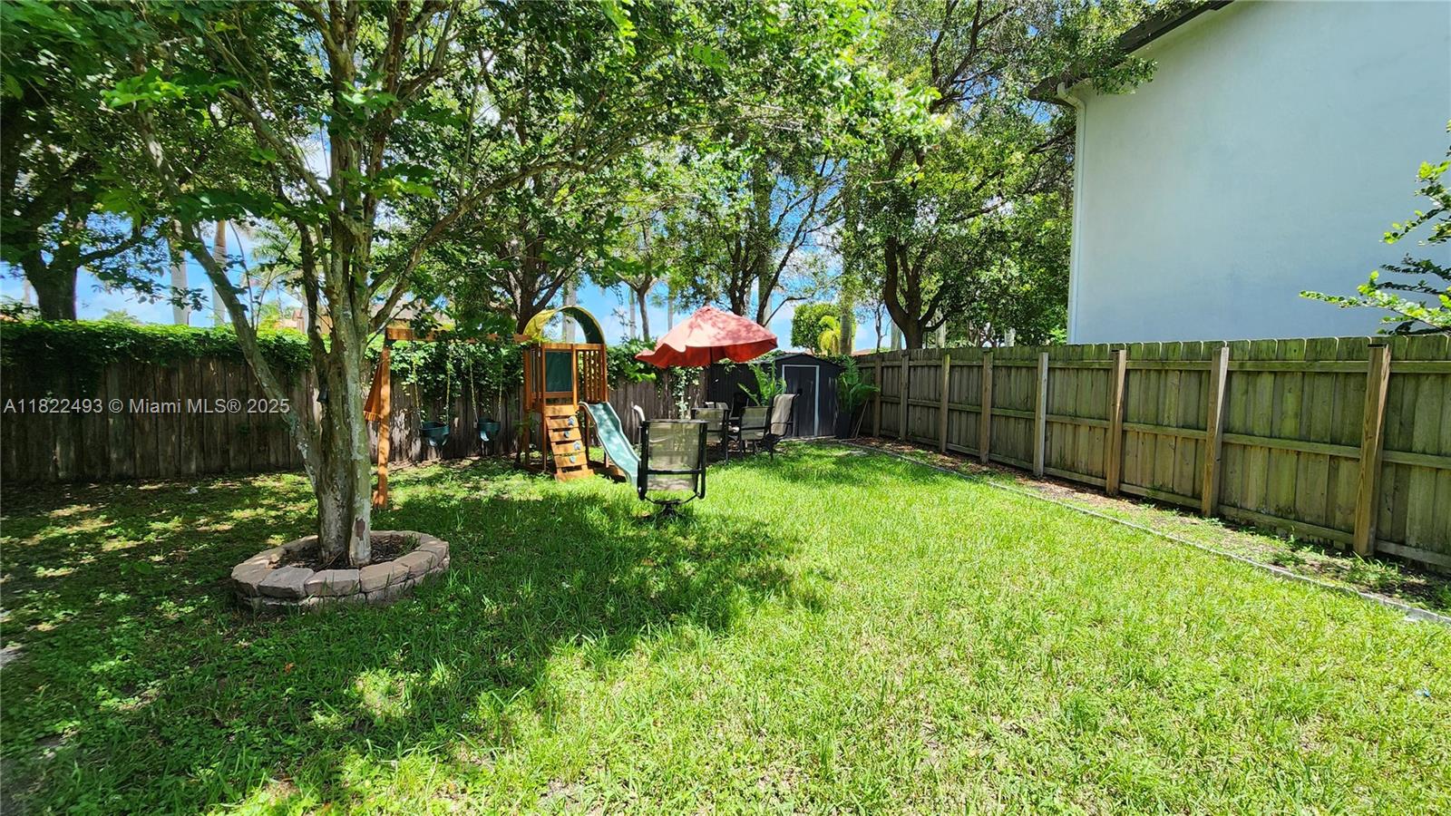 343 Ne 36th Terrace Property Photo 38