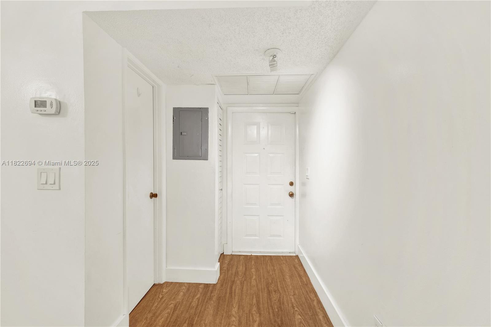 1150 N Liberty Ave 1150g Property Photo 11