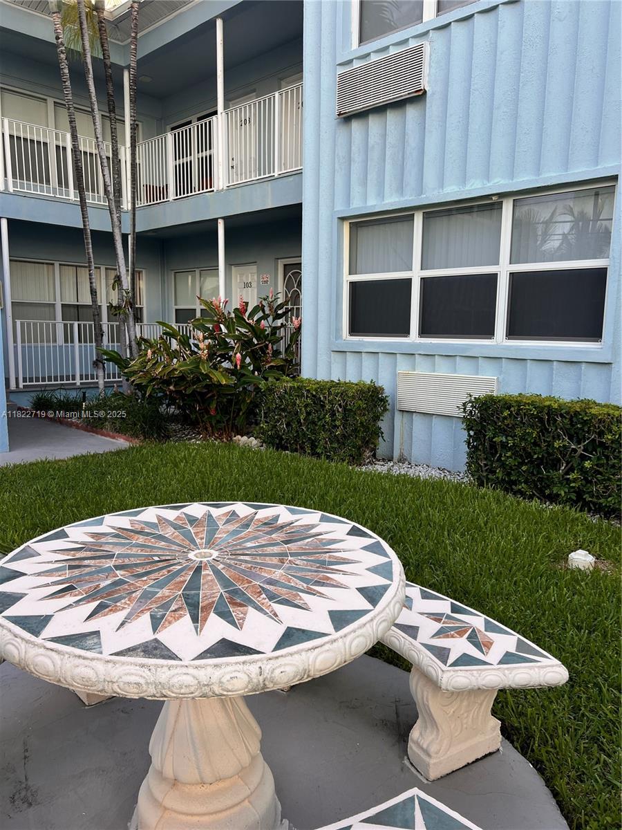 315 Van Buren St 102B
