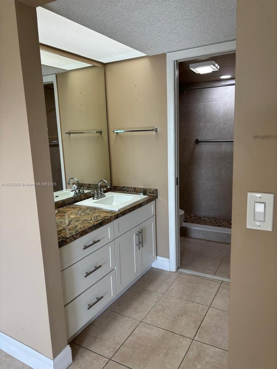 2633 Se 20th Ct 103-c Property Photo 4