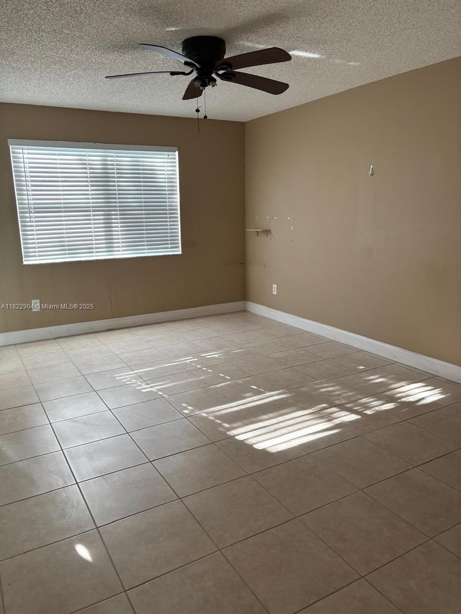 2633 Se 20th Ct 103-c Property Photo 7