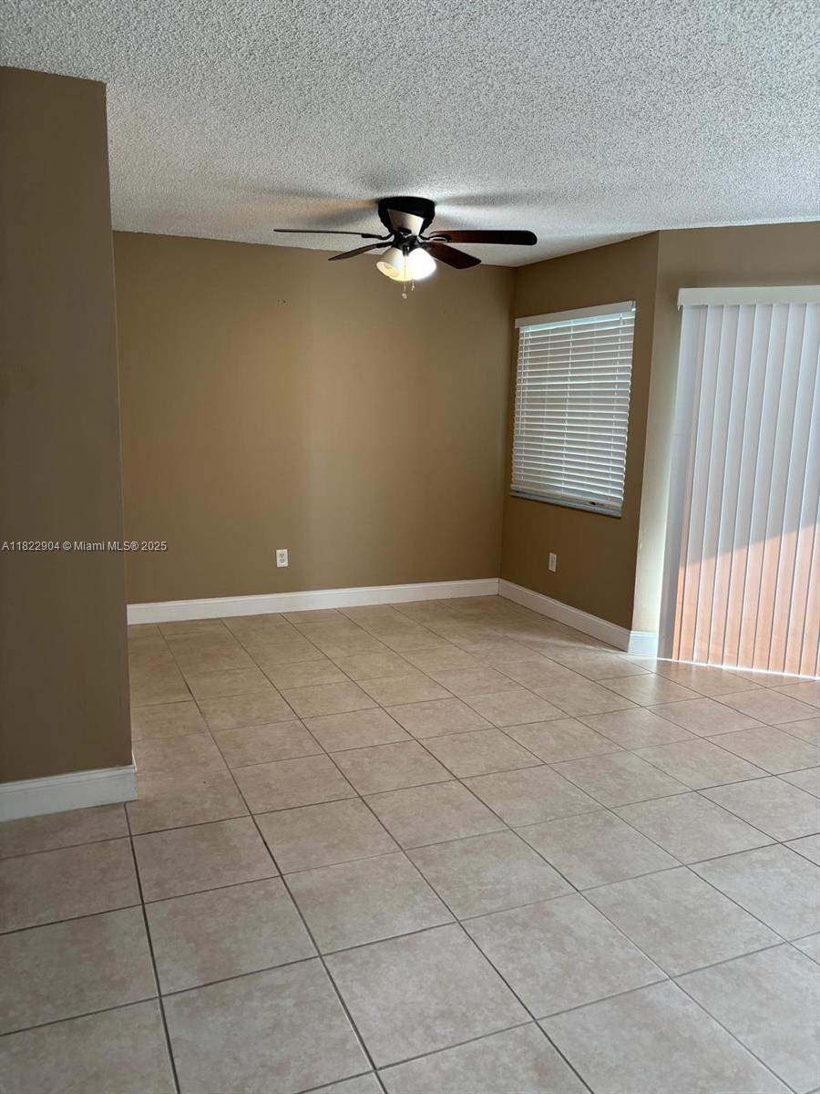 2633 Se 20th Ct 103-c Property Photo 10