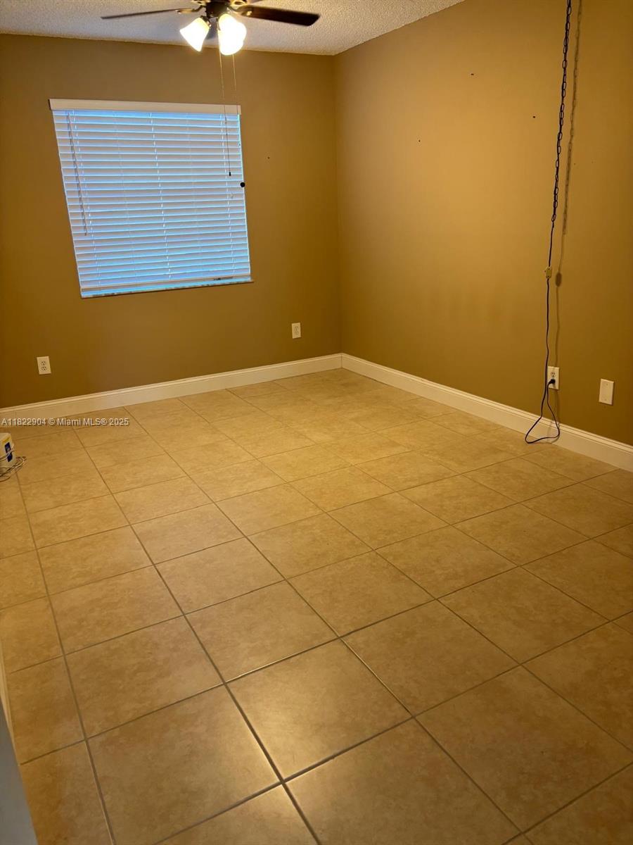 2633 Se 20th Ct 103-c Property Photo 11