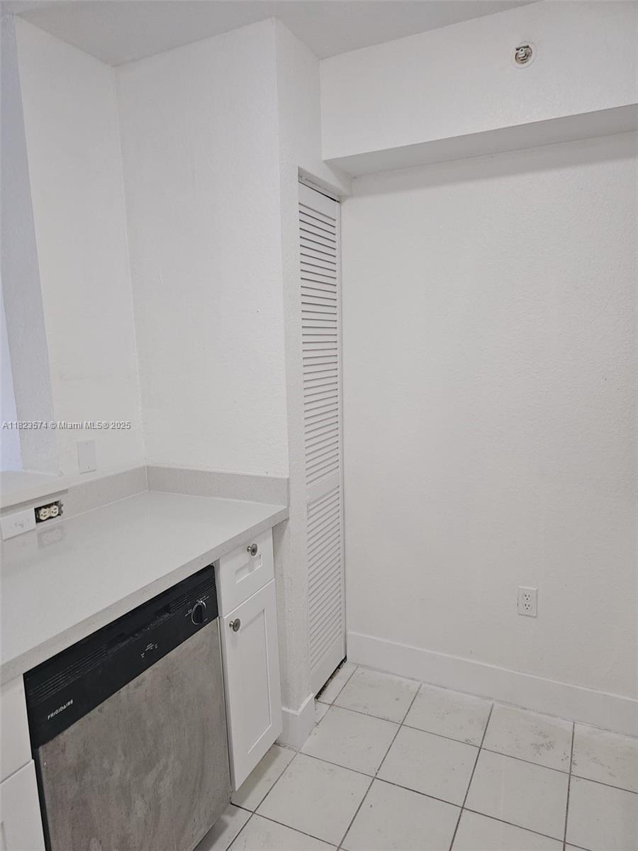 15410 Sw 284 St 8203 Property Photo 15
