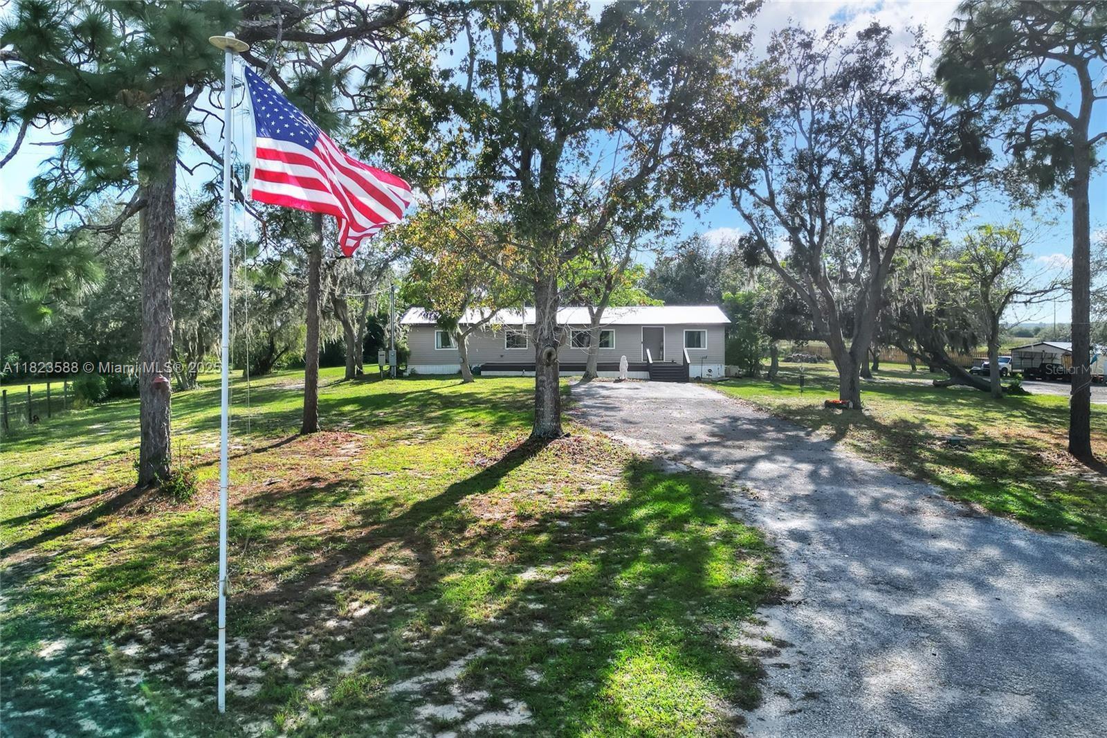 A11823588 Property Photo 1
