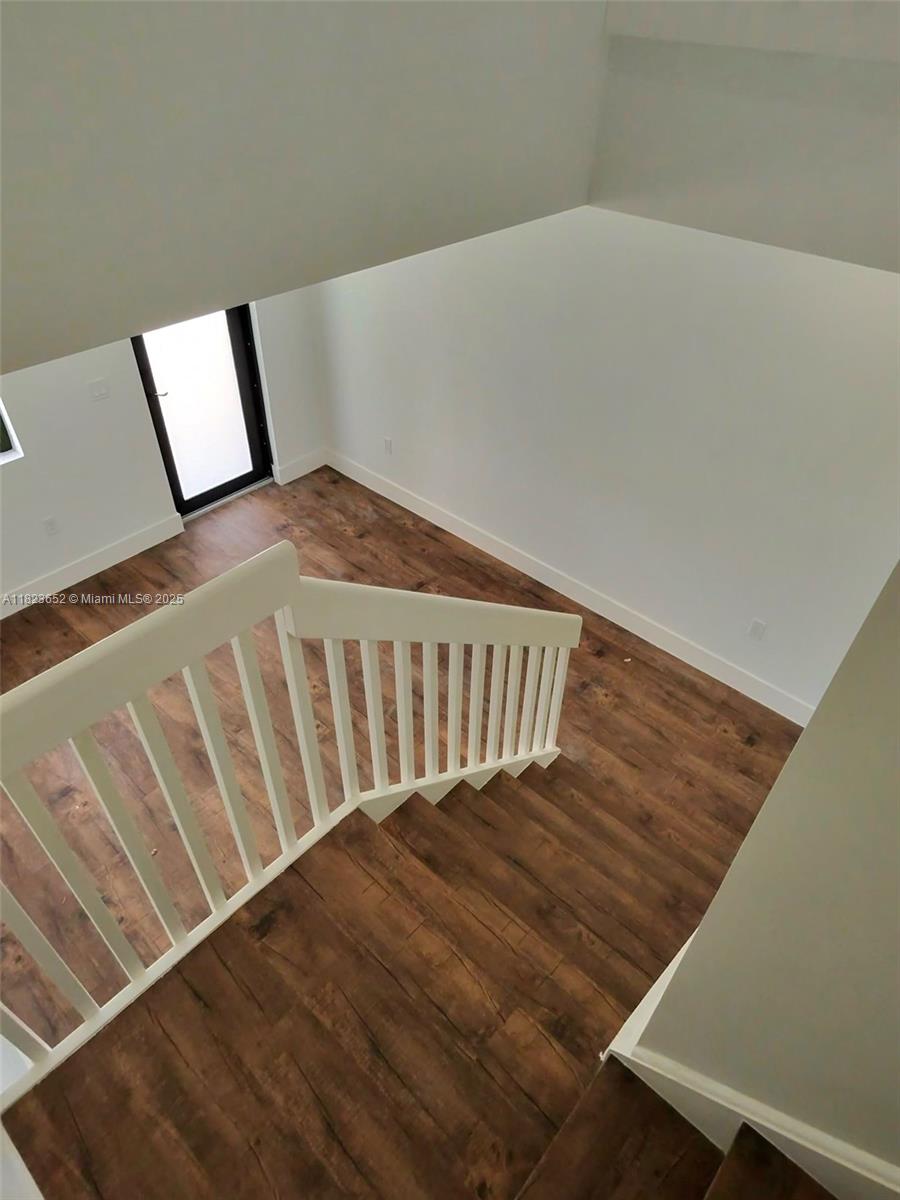 880 Sw 1st St 880 Property Photo 13