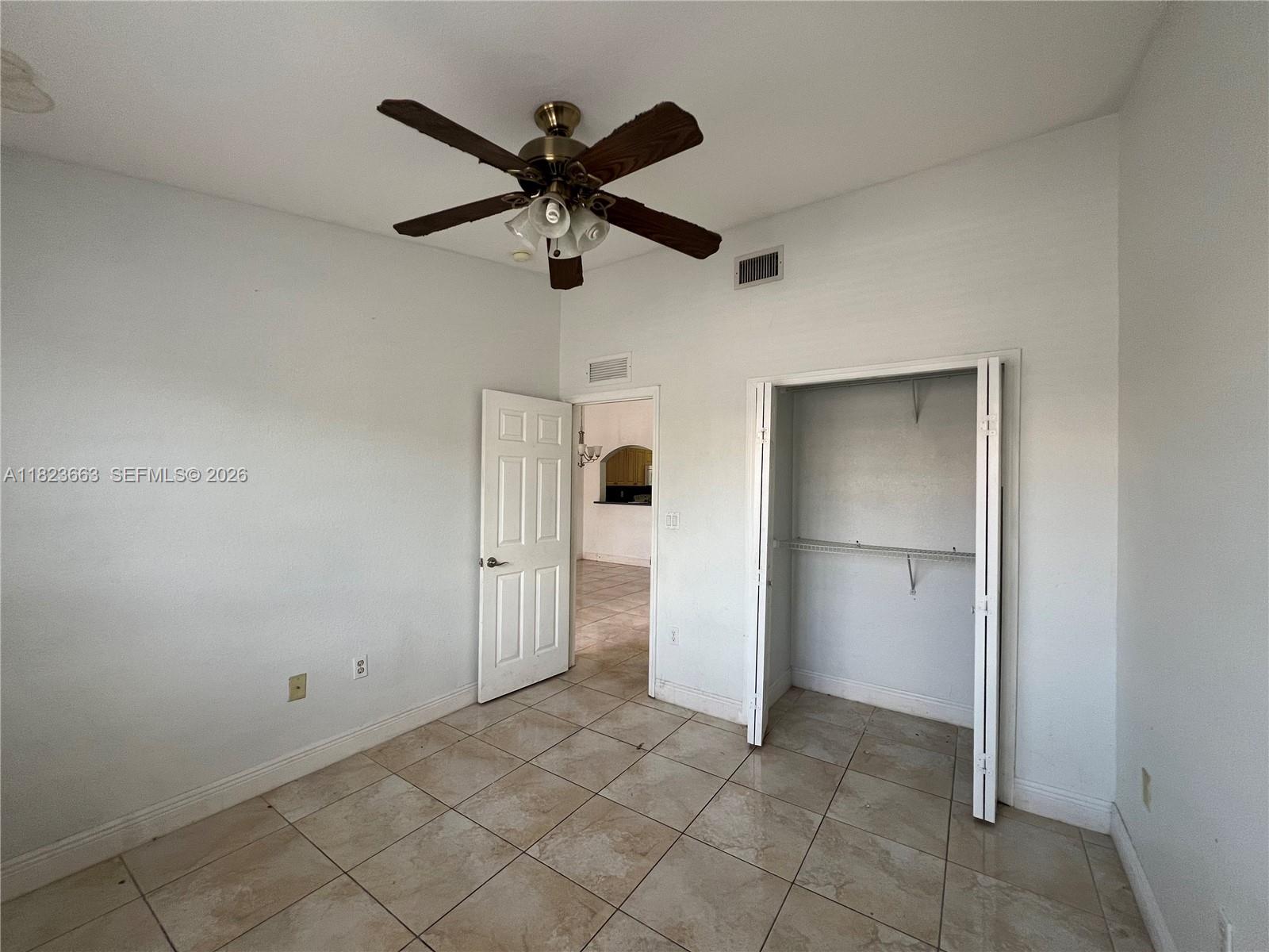 1250 Se 28th Ct 203 Property Photo 10