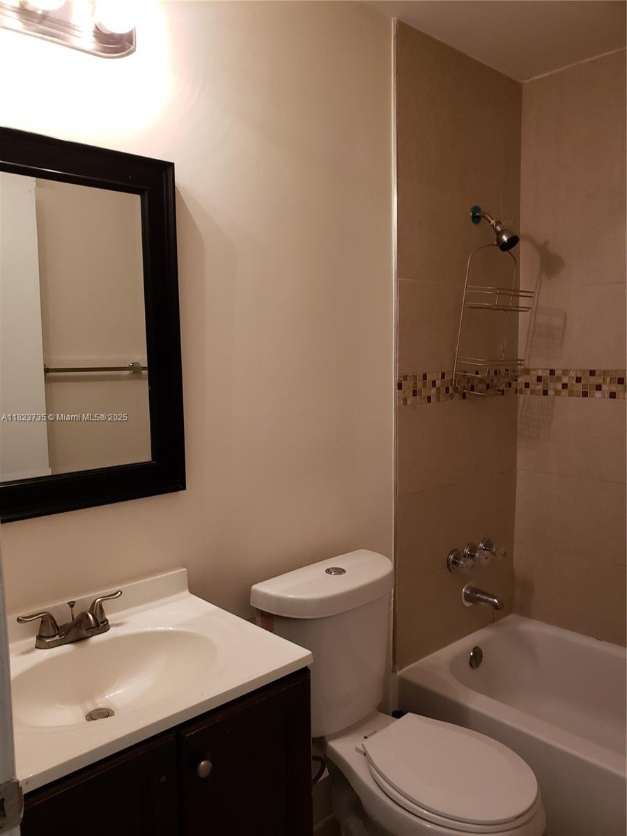 12309 Sw 250th St Property Photo 10