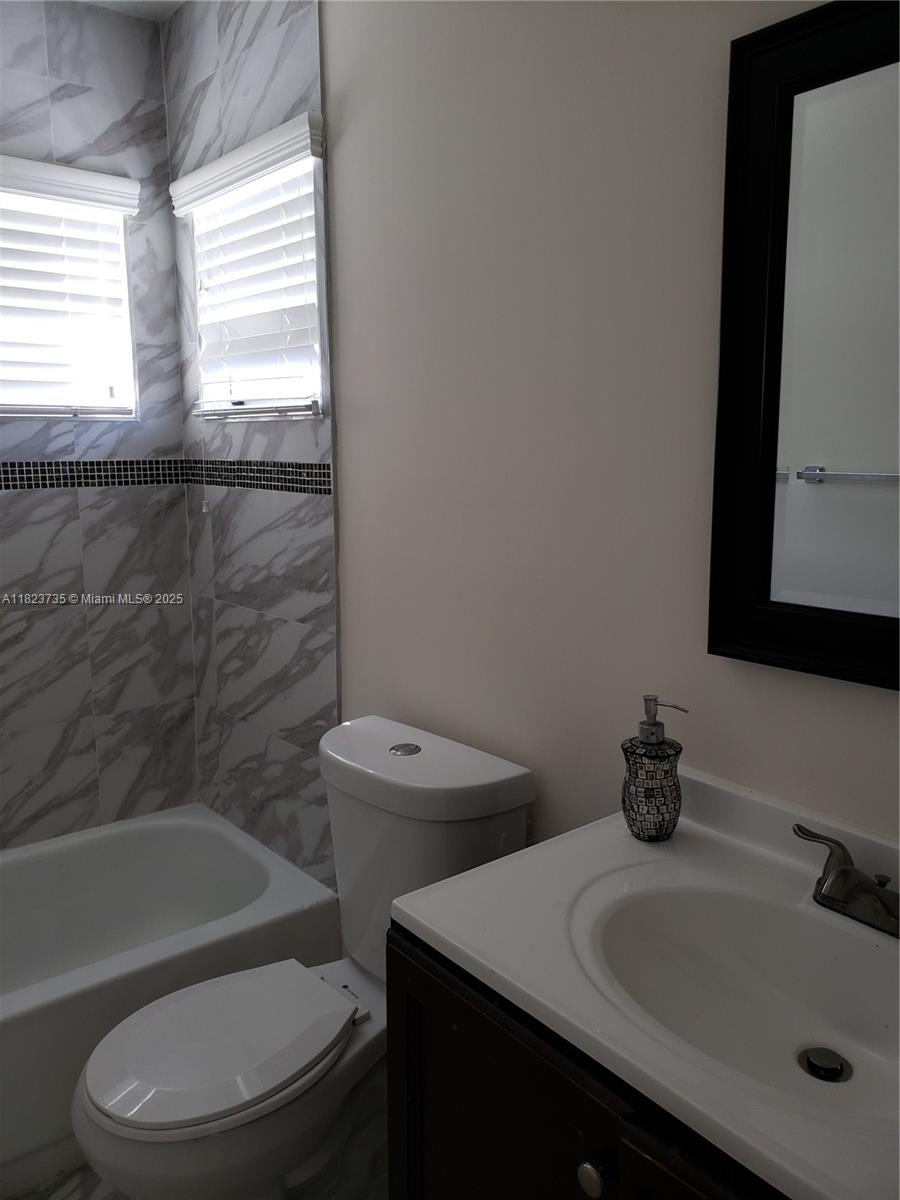 12309 Sw 250th St Property Photo 19