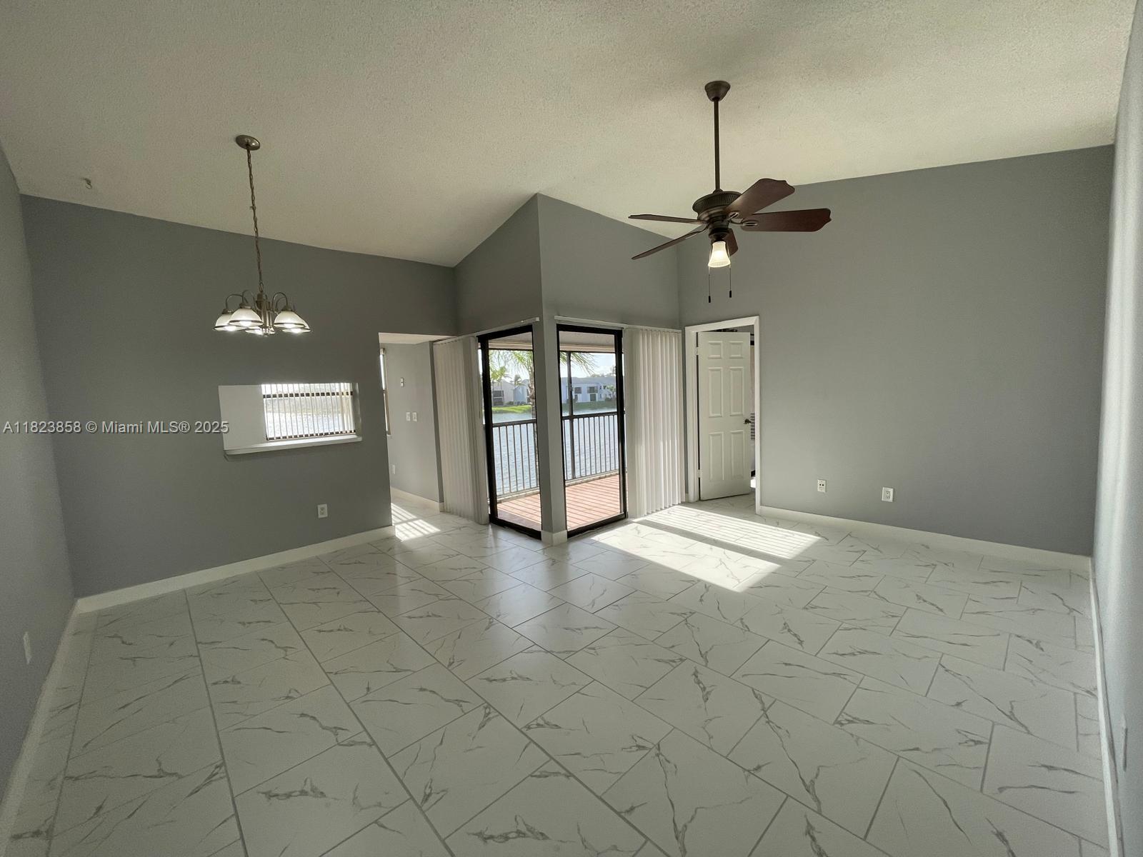 1300 S Franklin Ave 1300d Property Photo 8