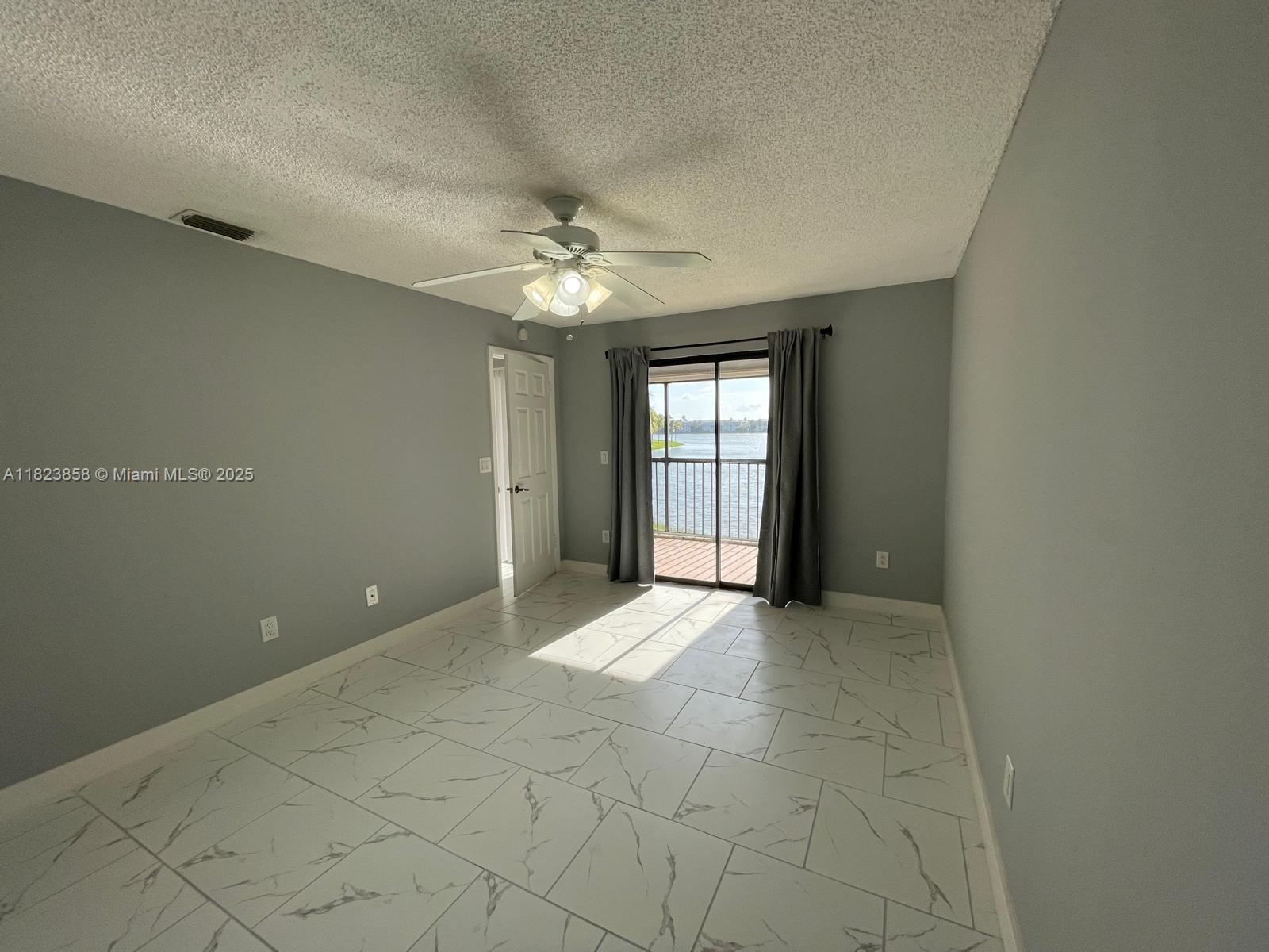 1300 S Franklin Ave 1300d Property Photo 13