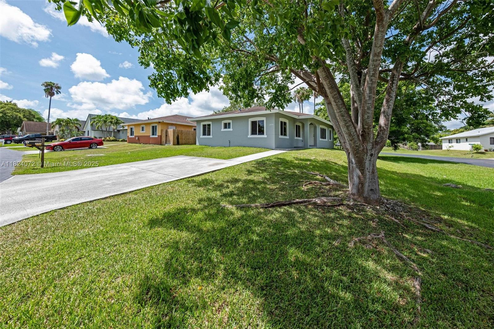13576 Sw 287th Ter Property Photo 2