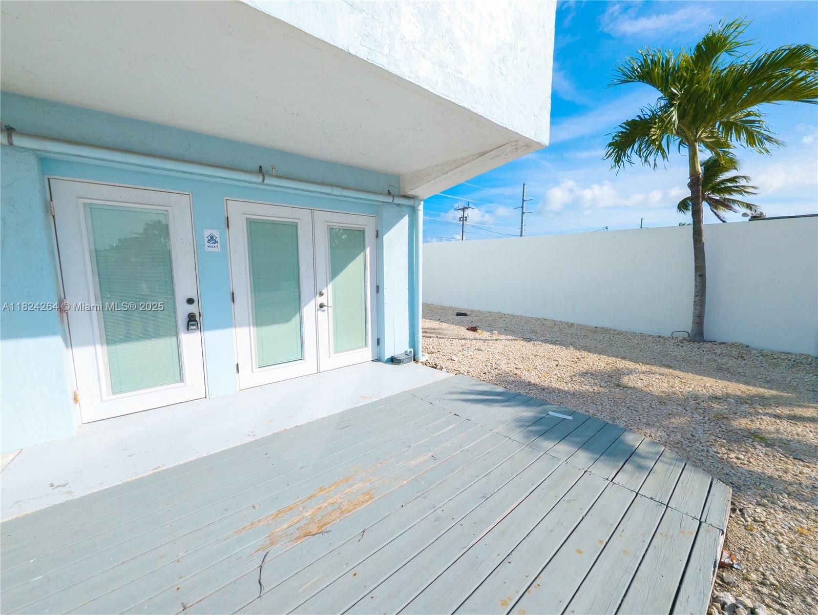 74560 Overseas Hwy 7 Property Photo 1