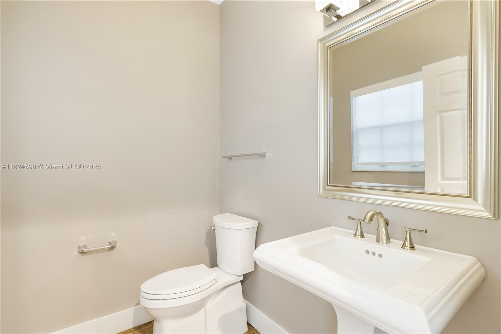 1707 E Las Olas Blvd 4 Property Photo 10