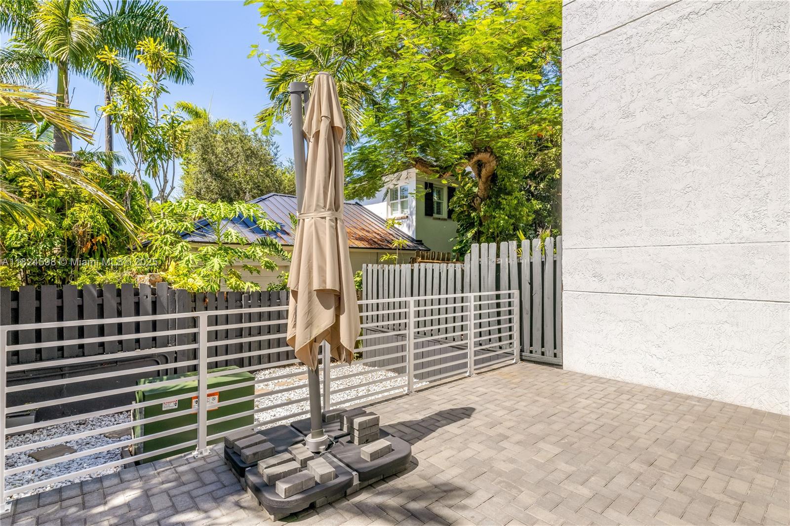 1707 E Las Olas Blvd 4 Property Photo 17