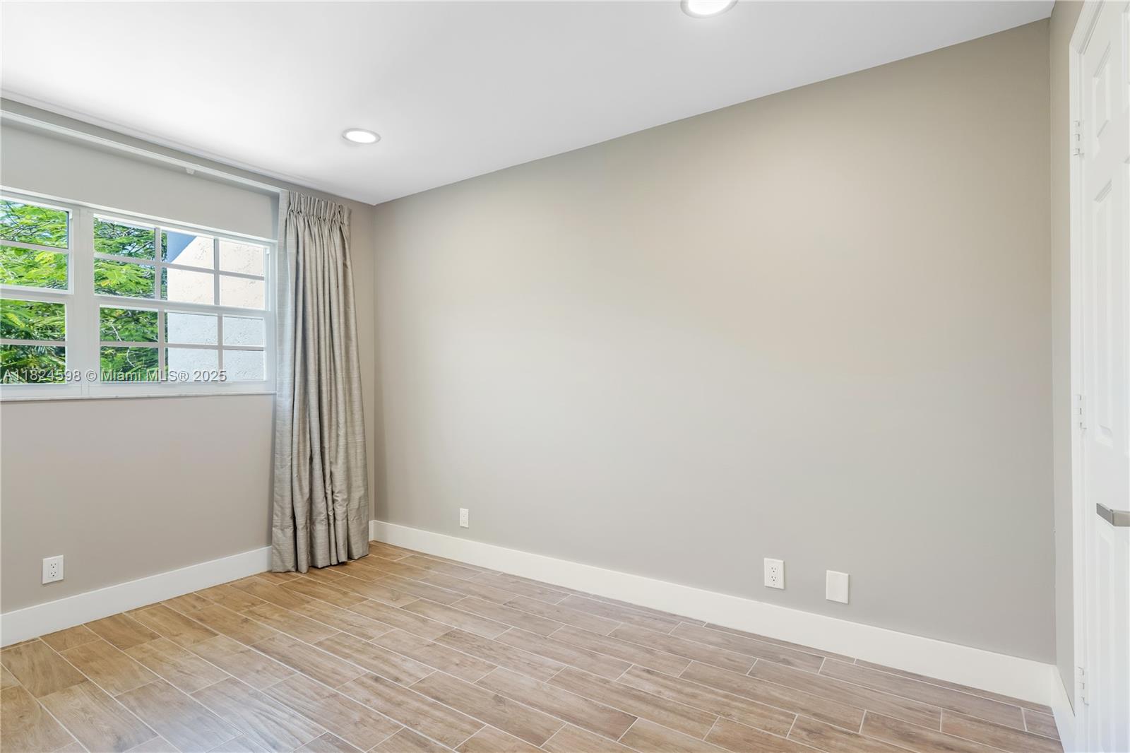 1707 E Las Olas Blvd 4 Property Photo 27