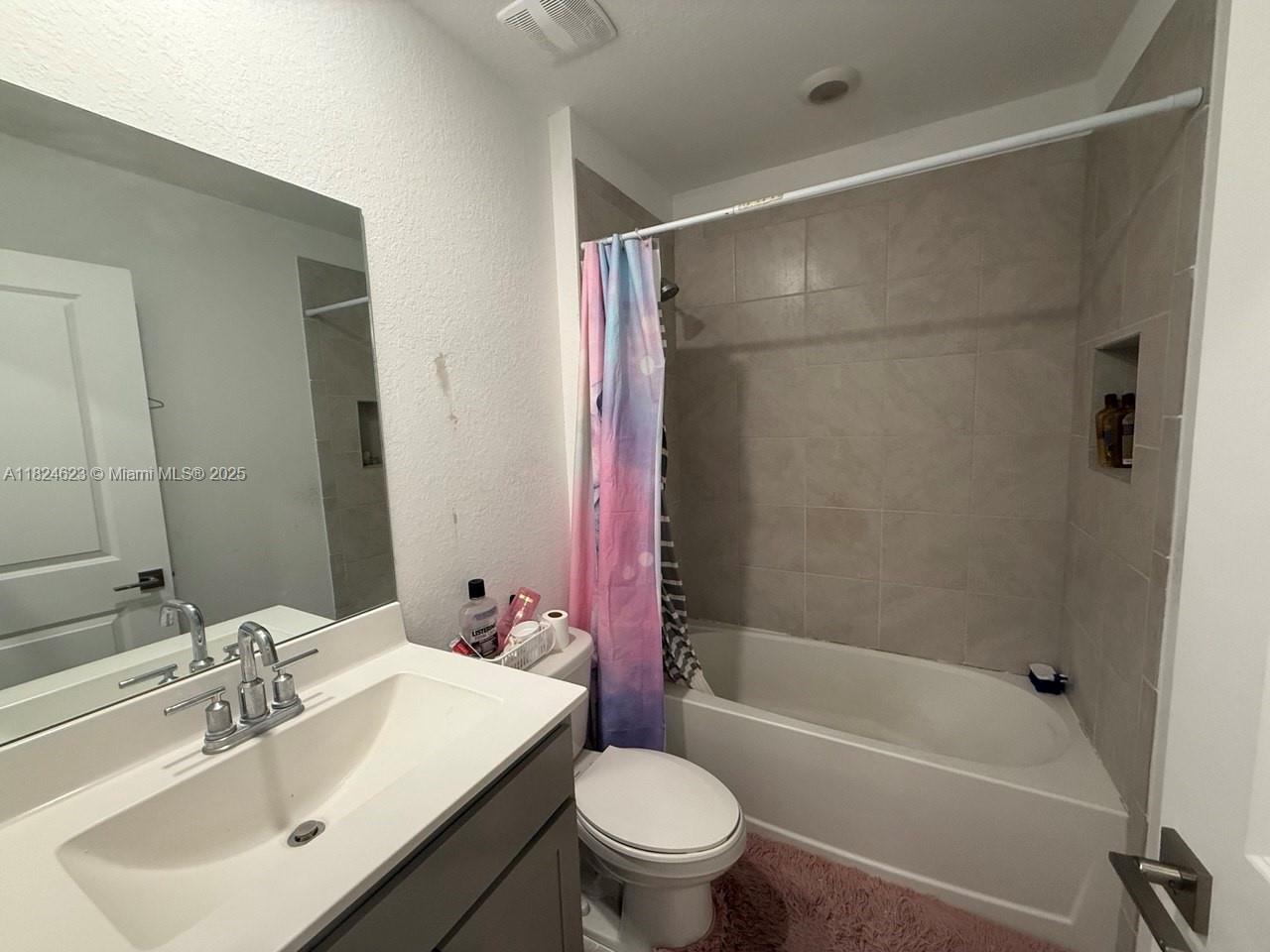 2317 Se 10th St 2317 Property Photo 13