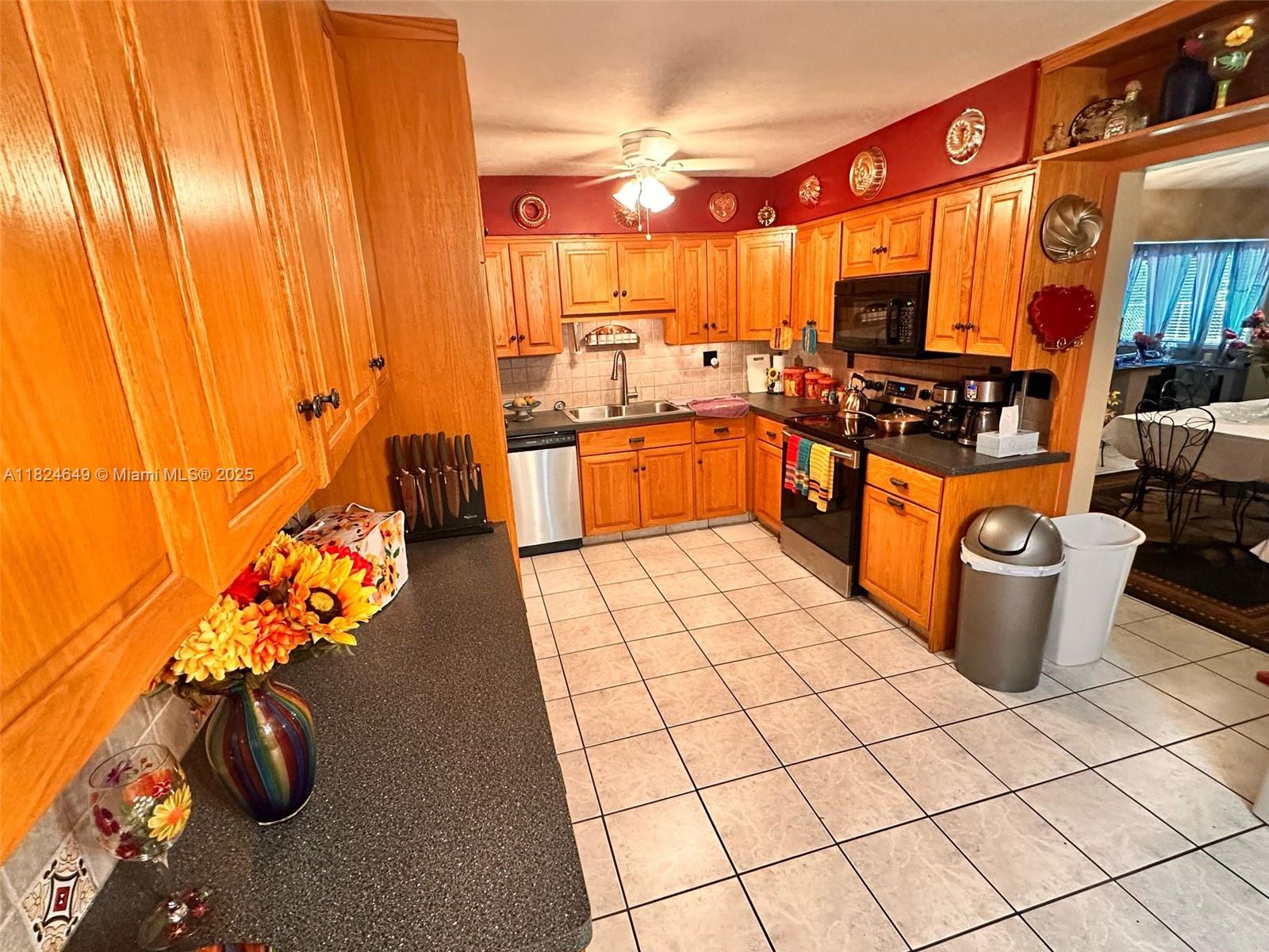 19348 Sw 304th St Property Photo 4