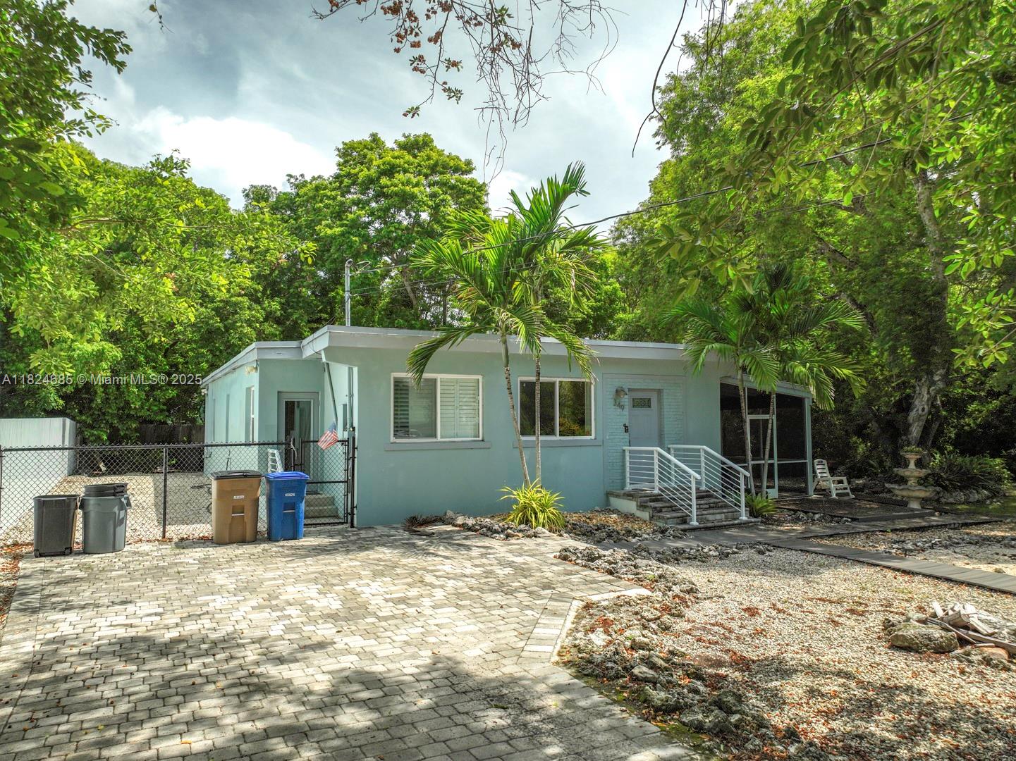 349 Mahogany Dr Property Photo 1