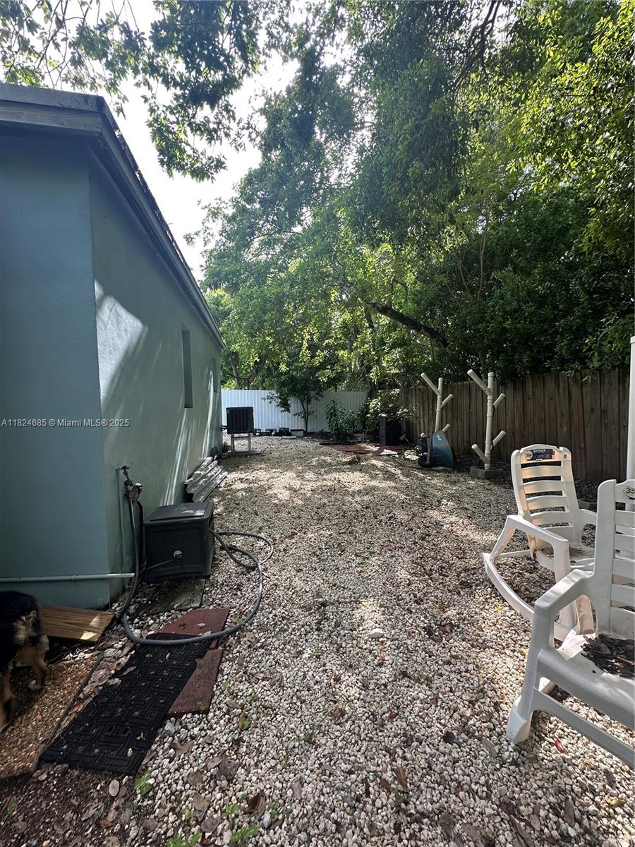 349 Mahogany Dr Property Photo 14