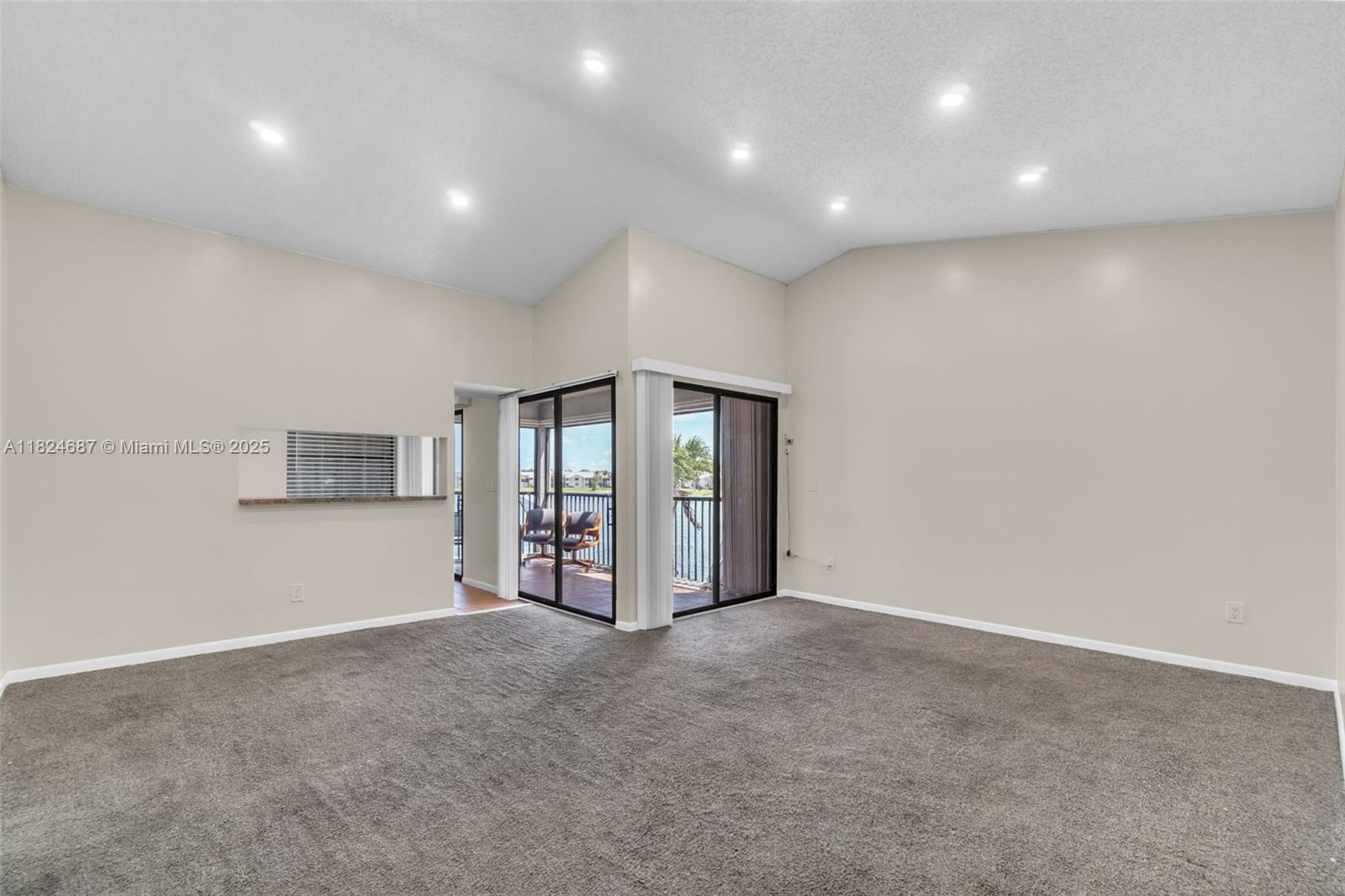 840 Independence Dr 840a Property Photo 8