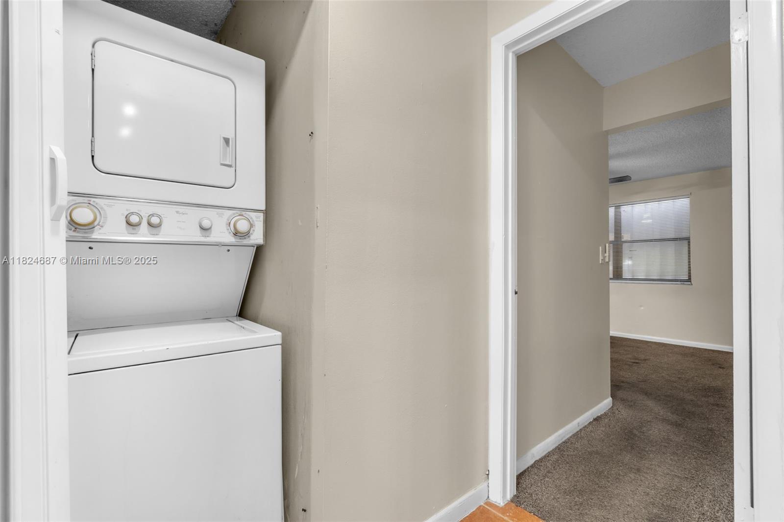 840 Independence Dr 840a Property Photo 14