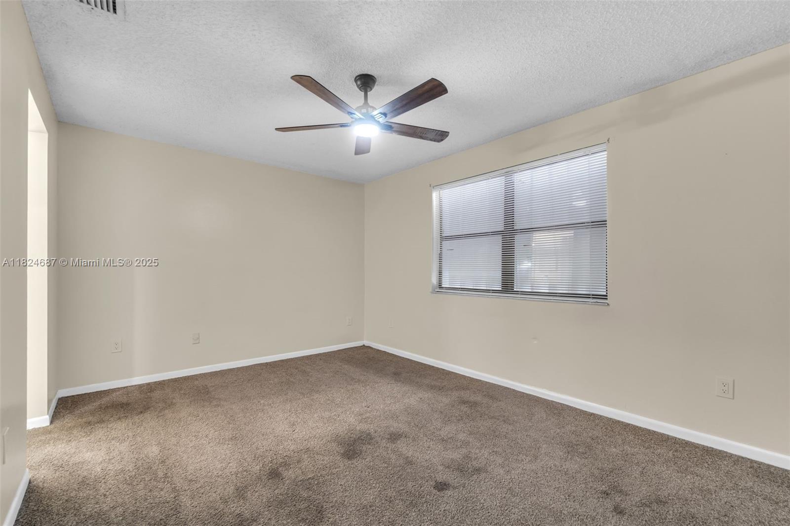 840 Independence Dr 840a Property Photo 17