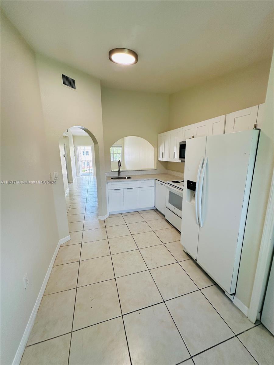 1251 Se 28th Ct 203 Property Photo 11