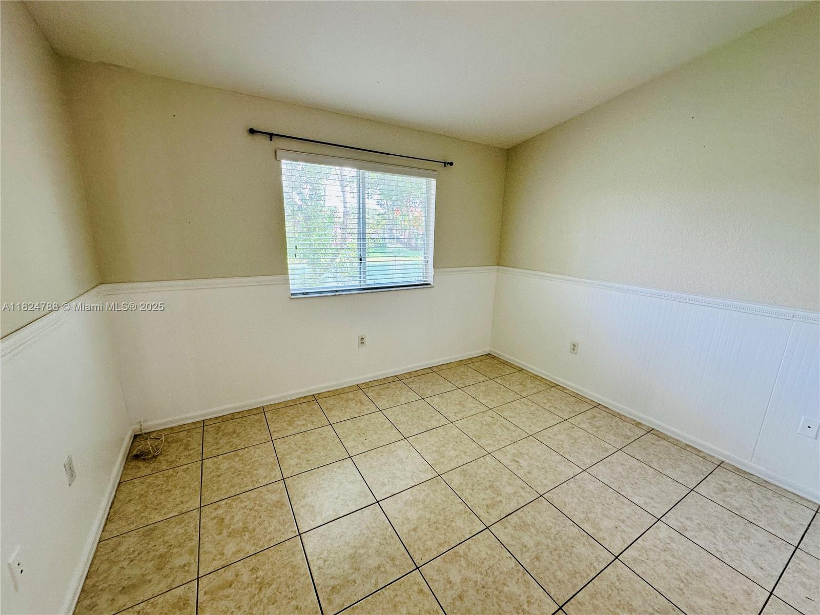 1251 Se 28th Ct 203 Property Photo 13