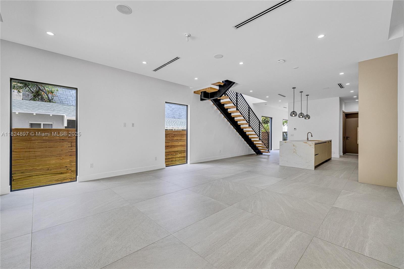 23 Se 12th Ave A Property Photo 5