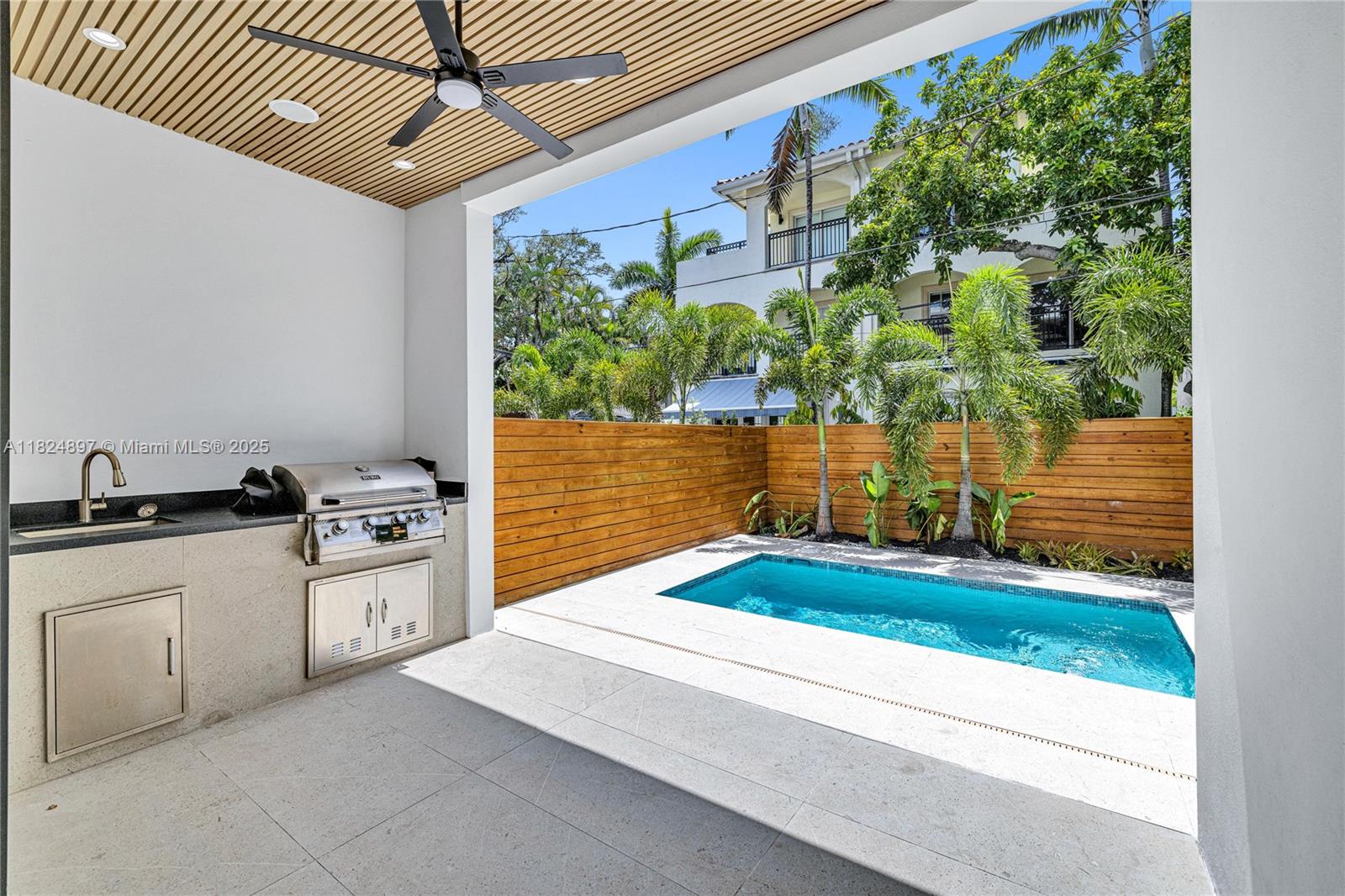 23 Se 12th Ave A Property Photo 7