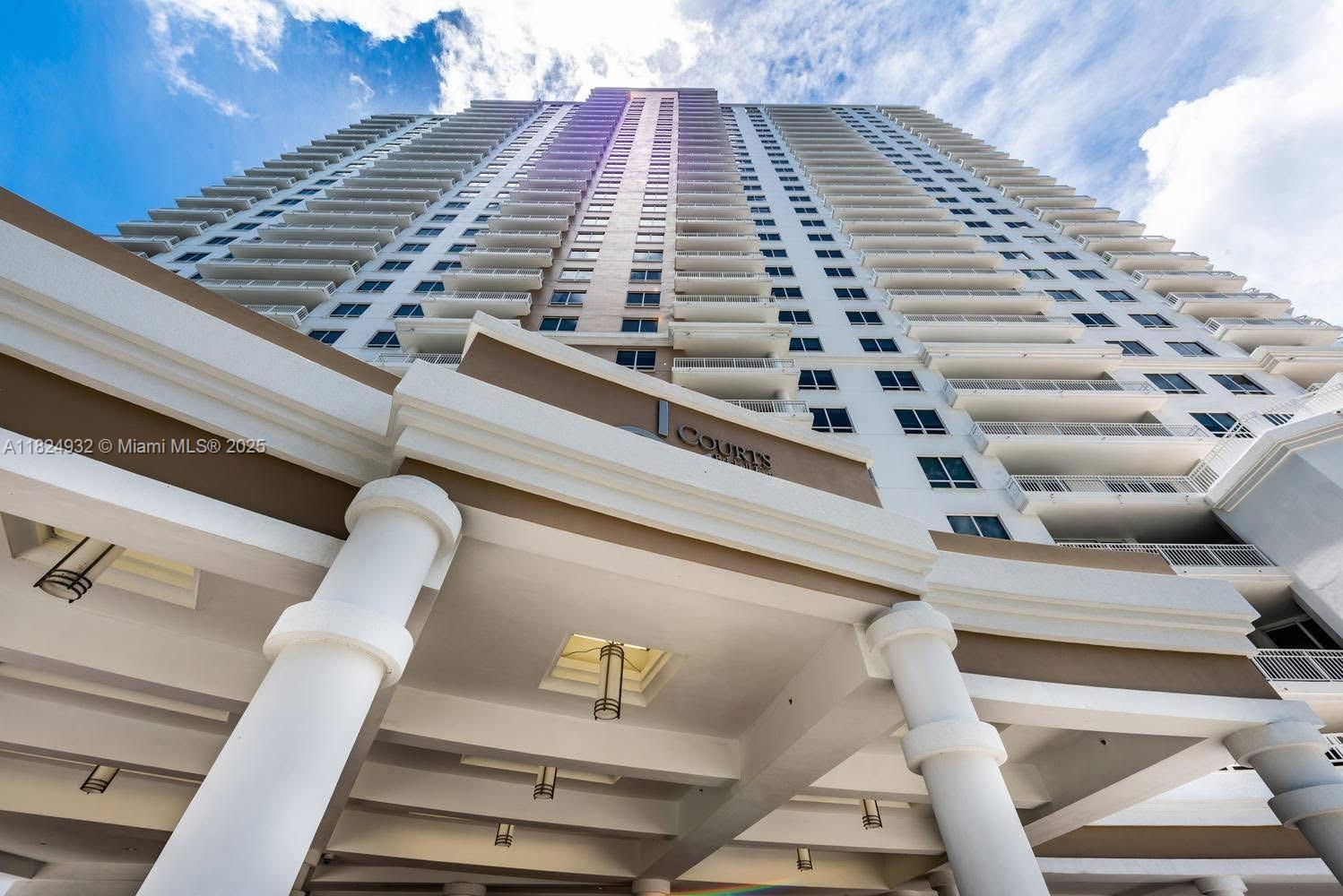 801 Brickell Key Blvd 807 Property Photo 1