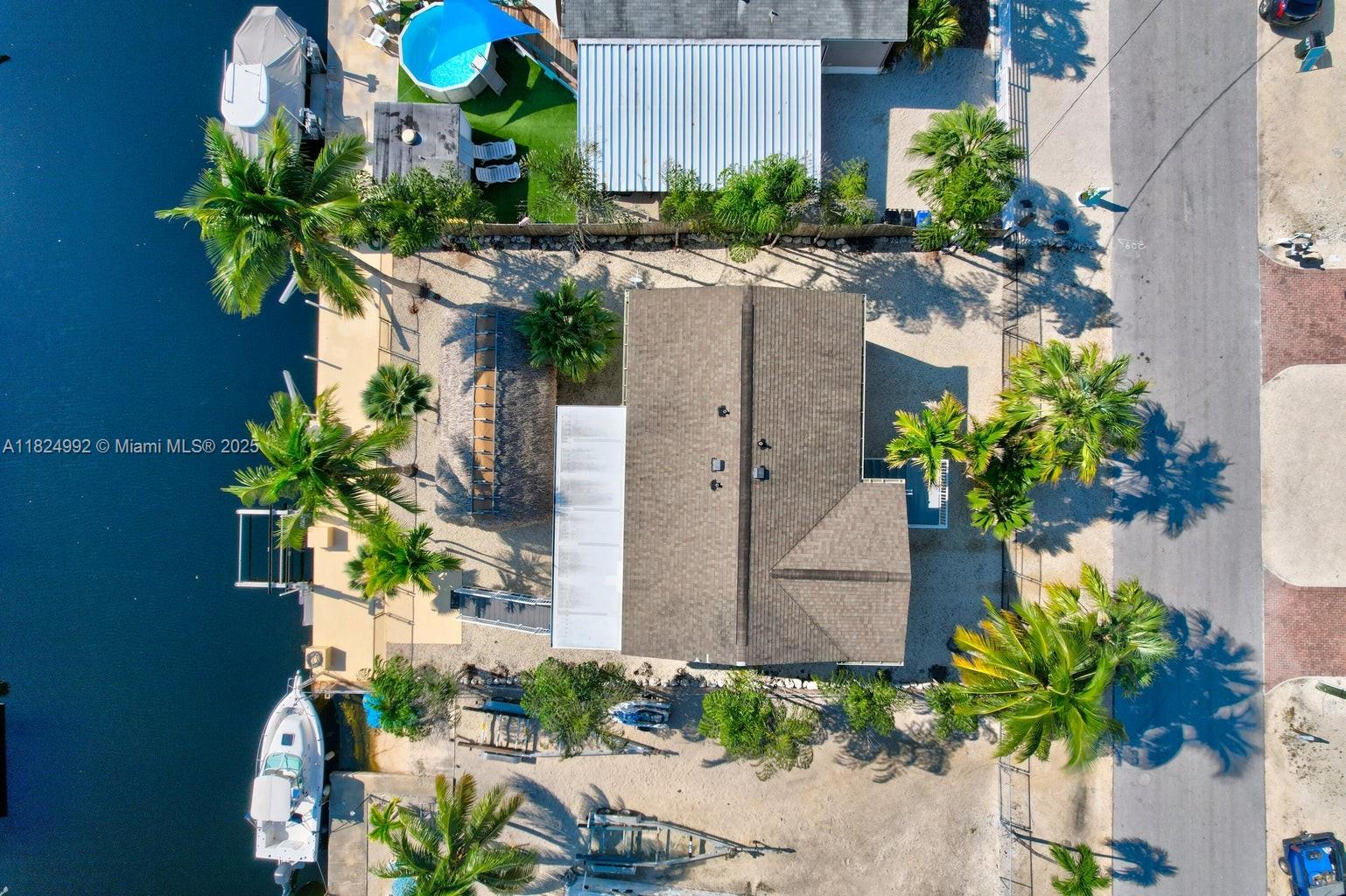 239 Lower Matecumbe Rd Property Photo 13