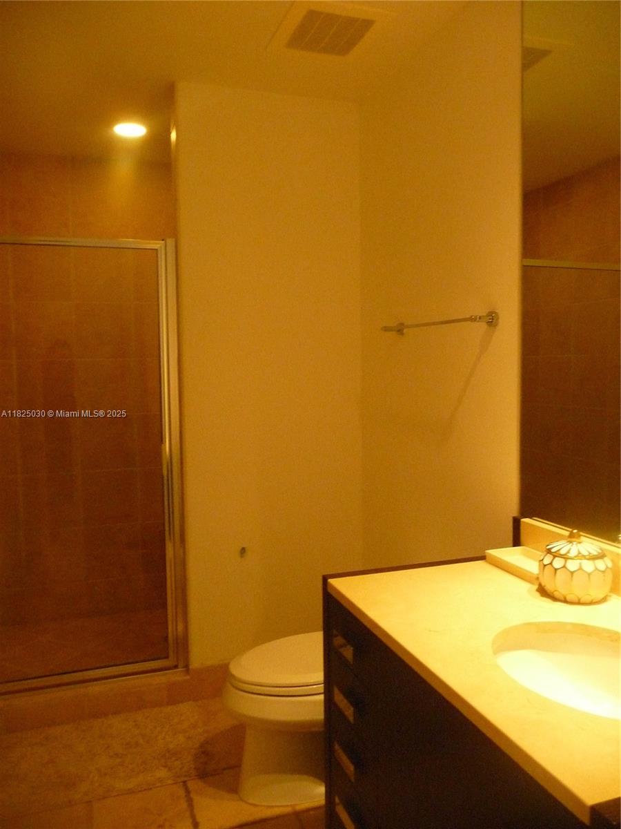 18201 Collins Ave 4705 Property Photo 6