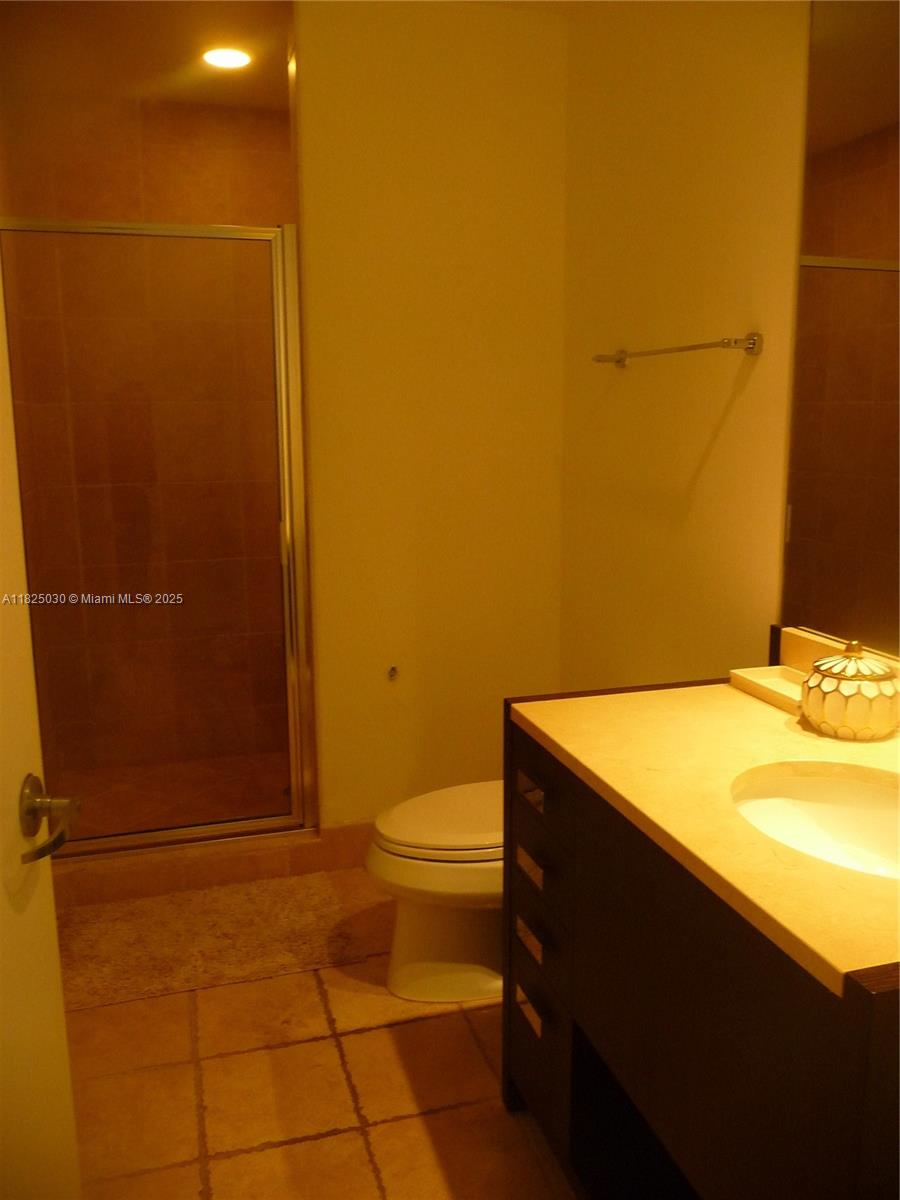 18201 Collins Ave 4705 Property Photo 7