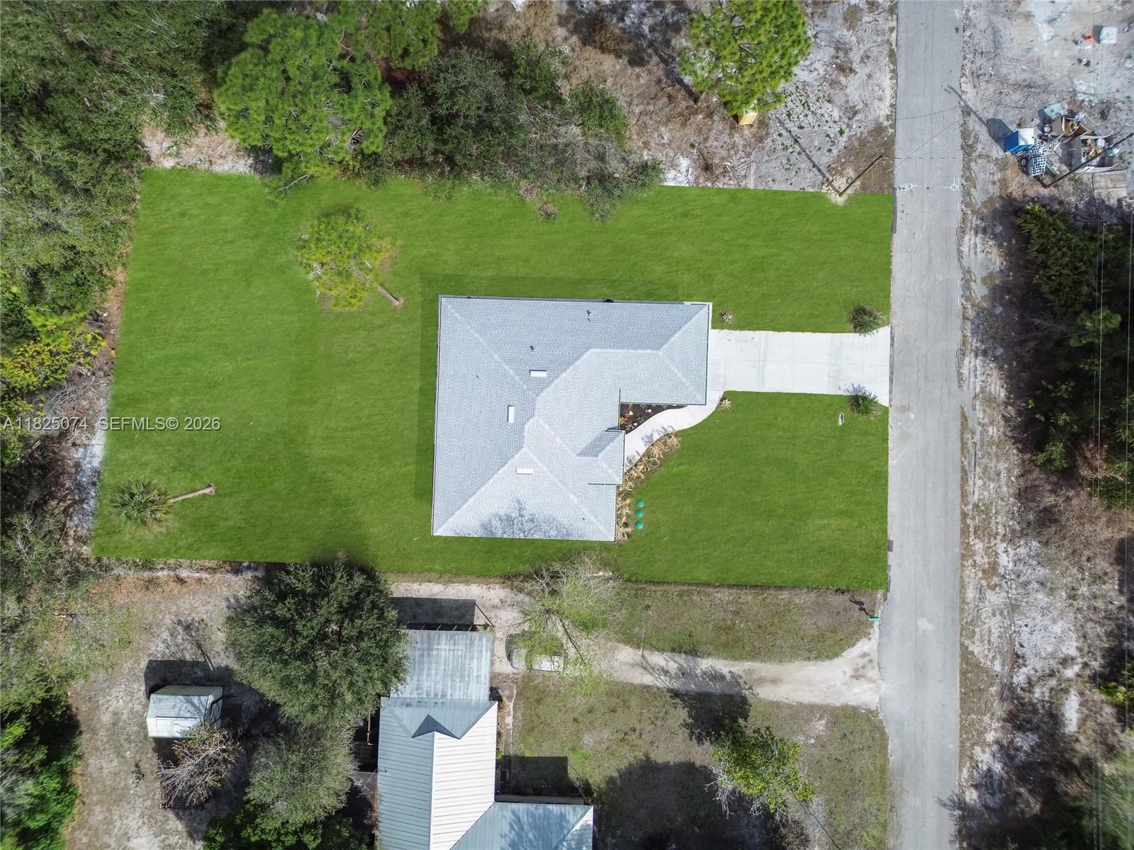 1215 Fitch Ave Property Photo 8