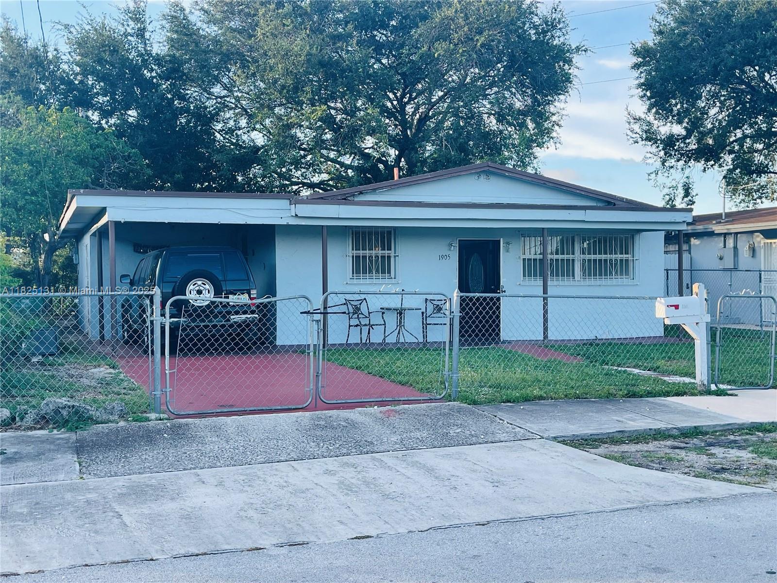 1905 Nw 155th St Property Photo 1